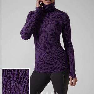 ATHLETA NWOT Flurry Elemental Turtleneck size Small